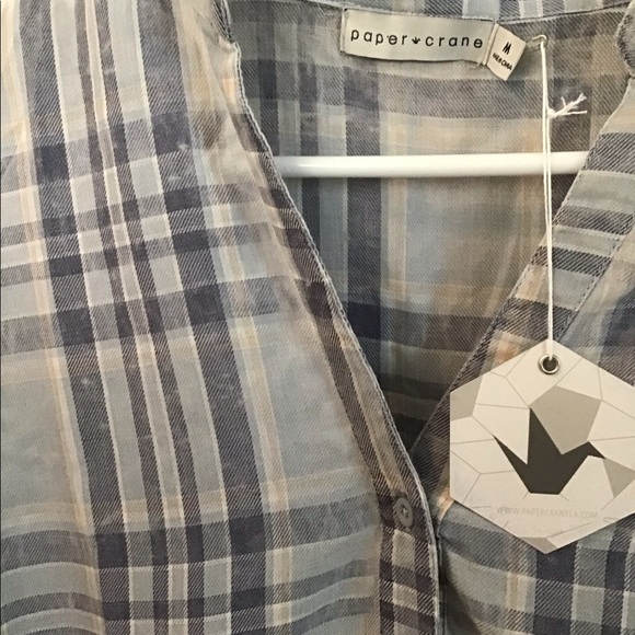 Plaid Ruffle Top - Picture 4 of 8